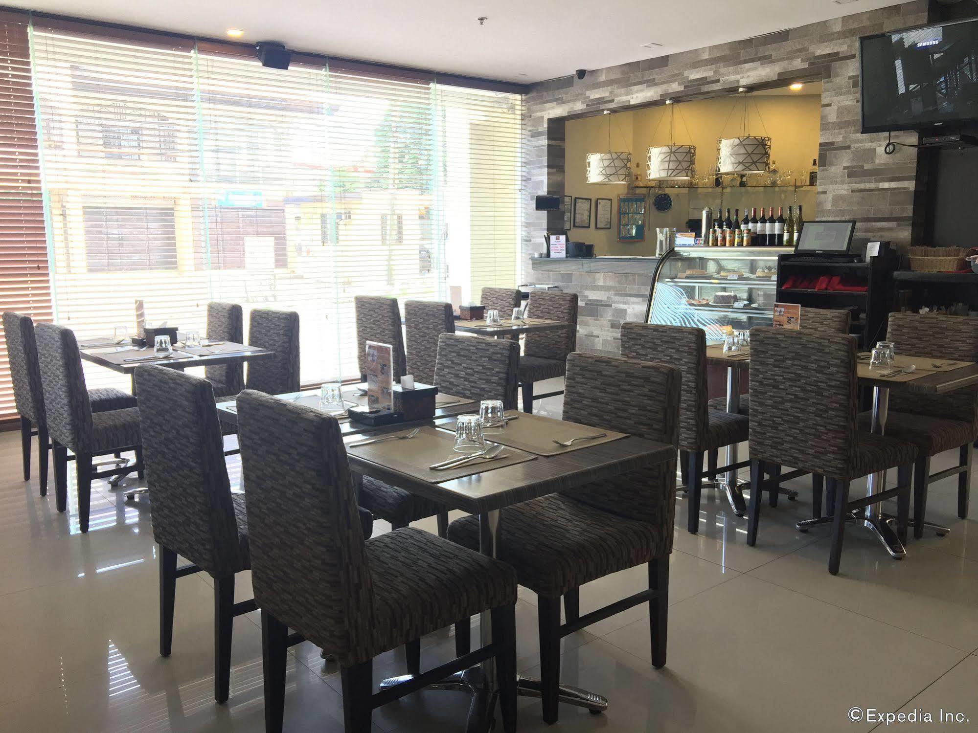 Gt Hotel Bacolod Kültér fotó