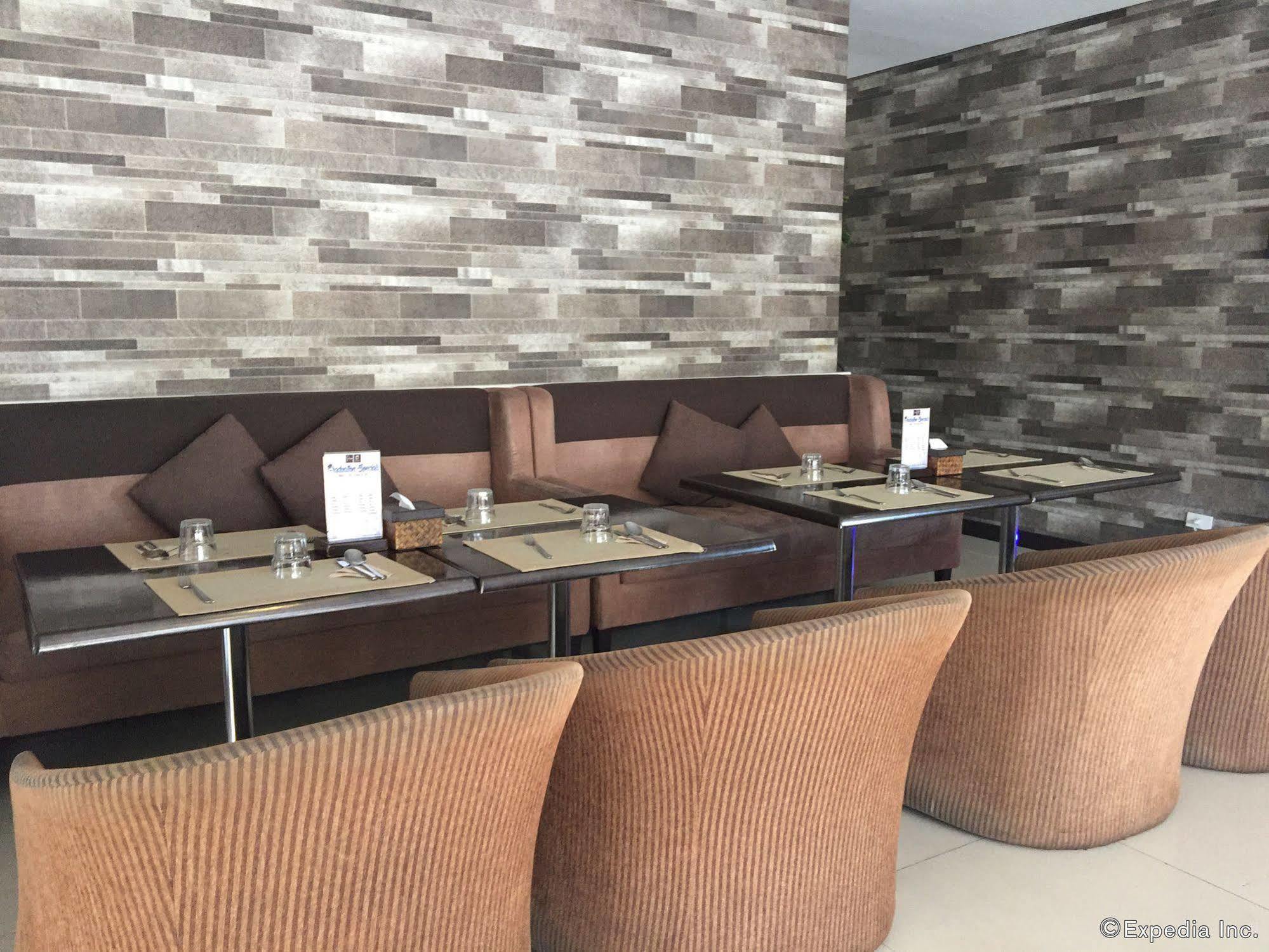 Gt Hotel Bacolod Kültér fotó