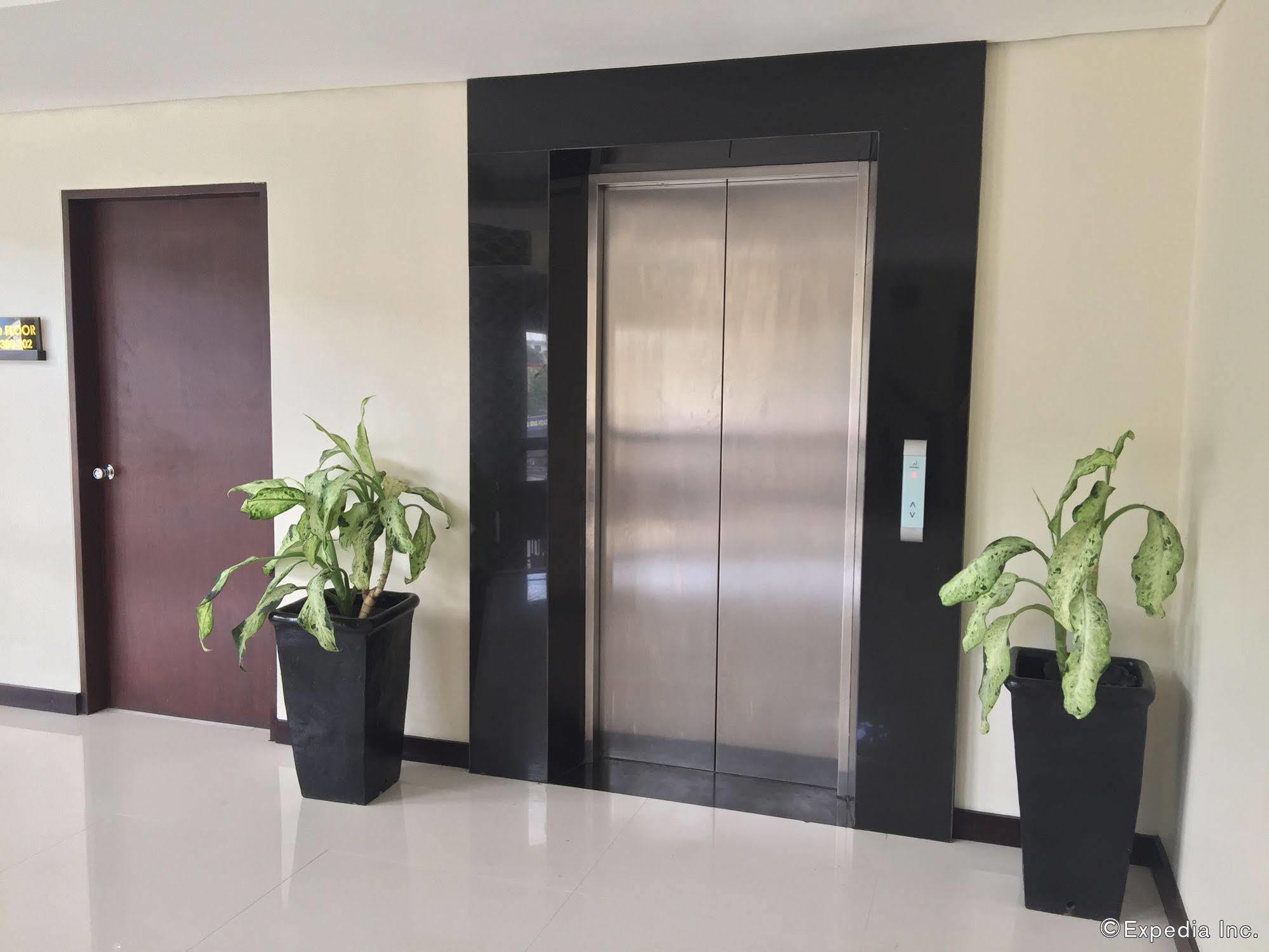 Gt Hotel Bacolod Kültér fotó