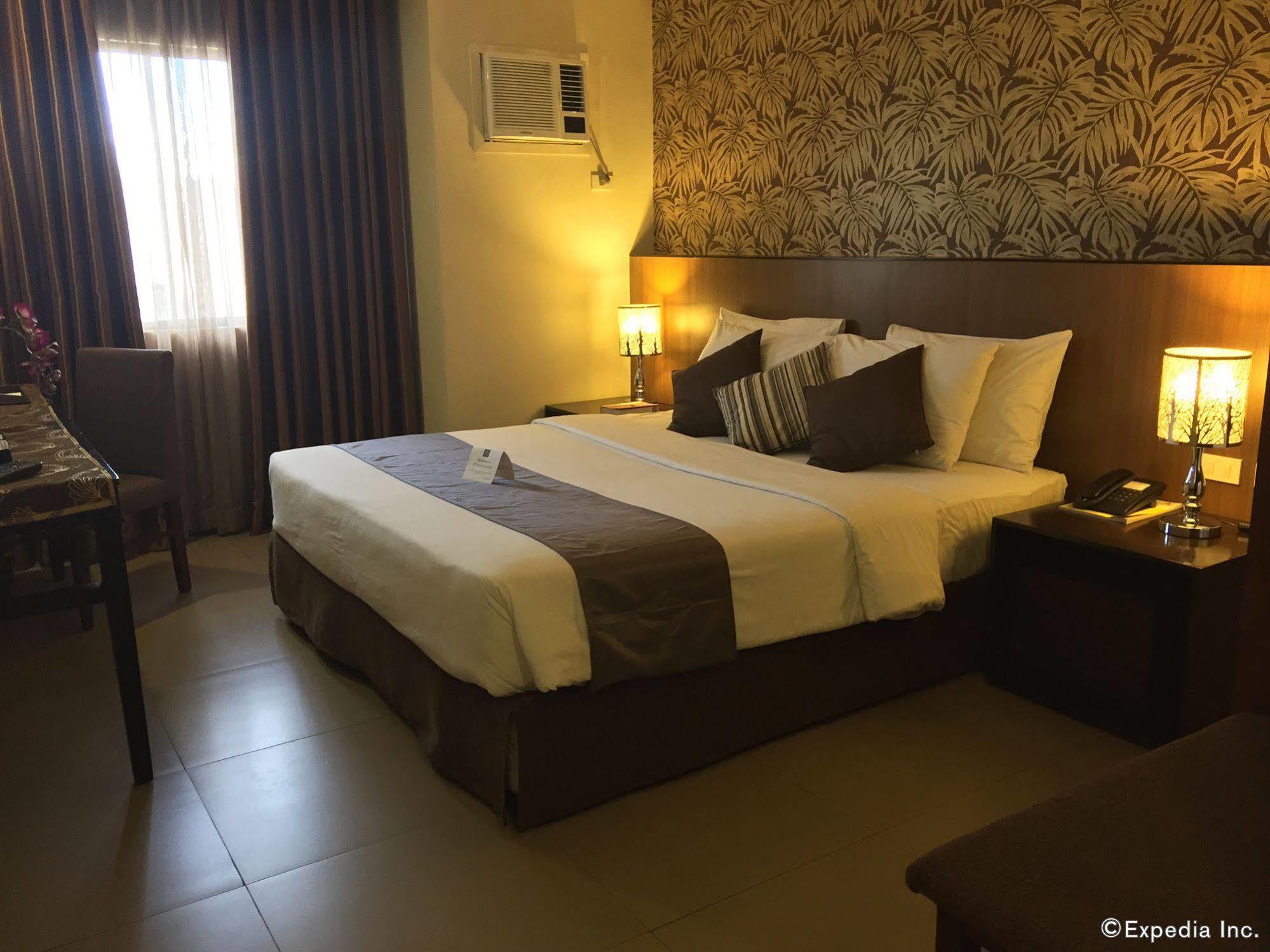 Gt Hotel Bacolod Kültér fotó