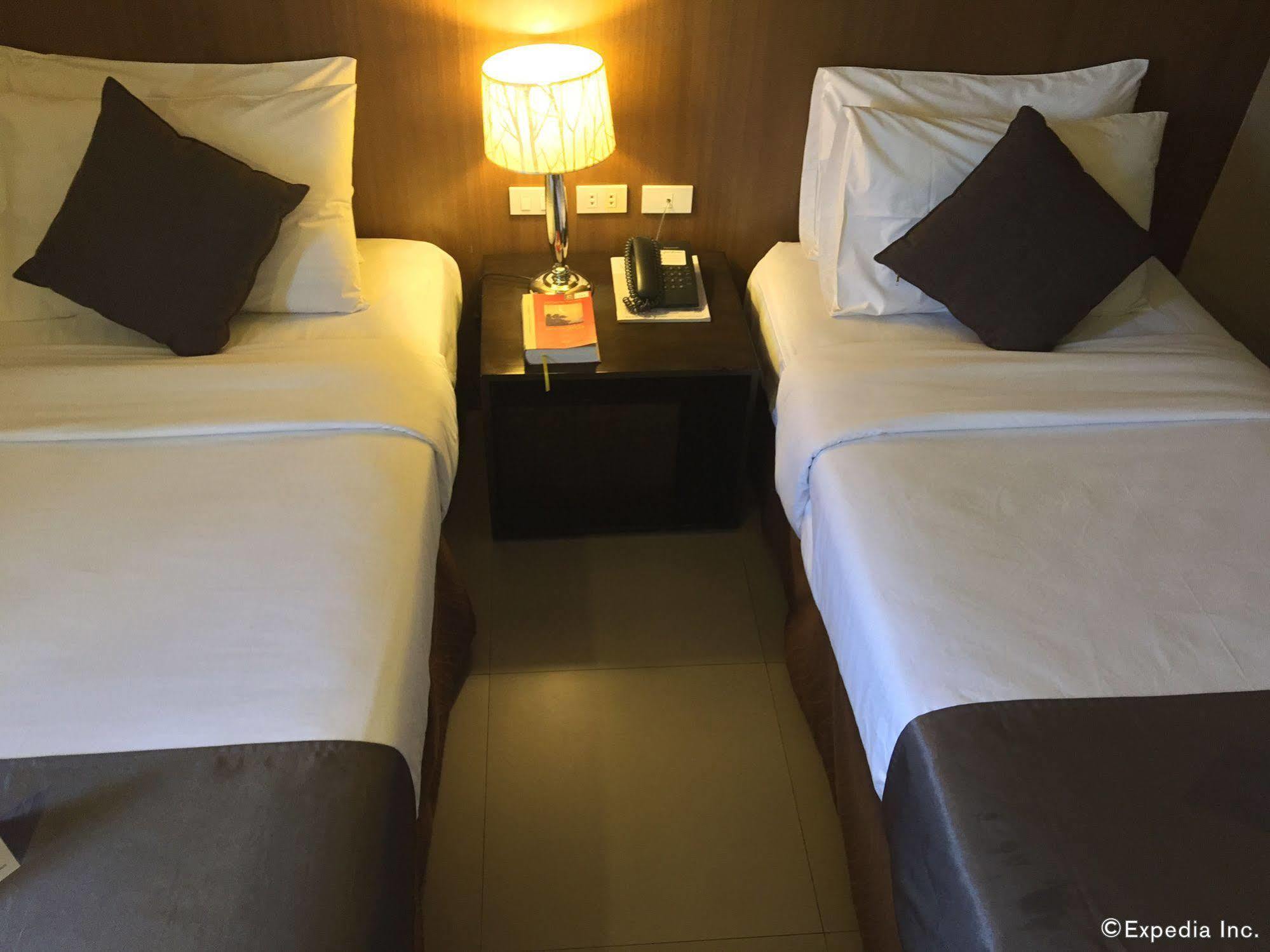 Gt Hotel Bacolod Kültér fotó