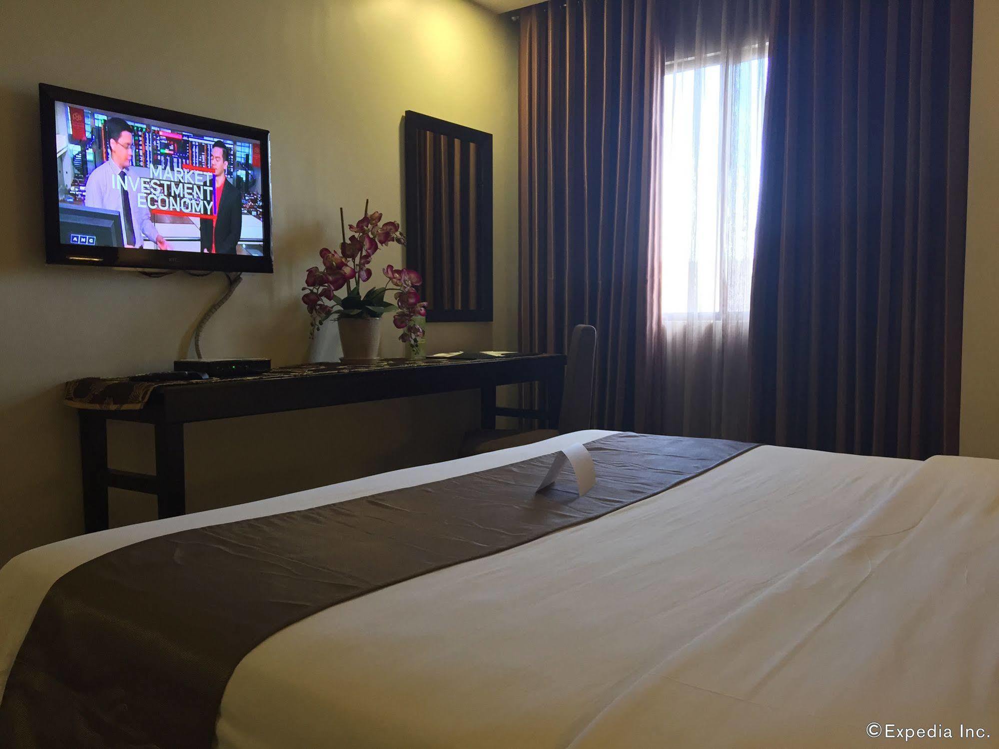 Gt Hotel Bacolod Kültér fotó